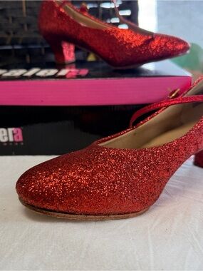 Wicked, wizard of Oz- balera Red Glitter Mid Heel Mary Jane Pumps